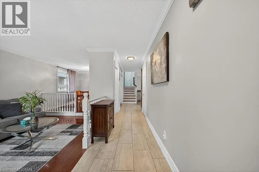 82 AYLMER Crescent