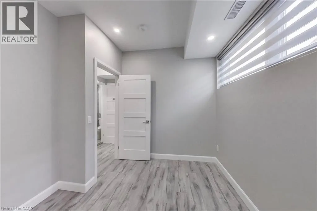 347 CHARLTON Avenue W Unit# 202, #202