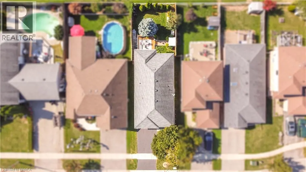5 ANASTASIA Crescent