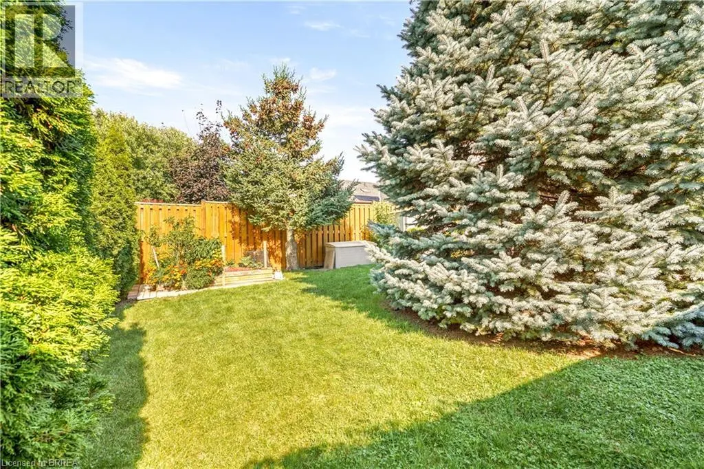 5 ANASTASIA Crescent