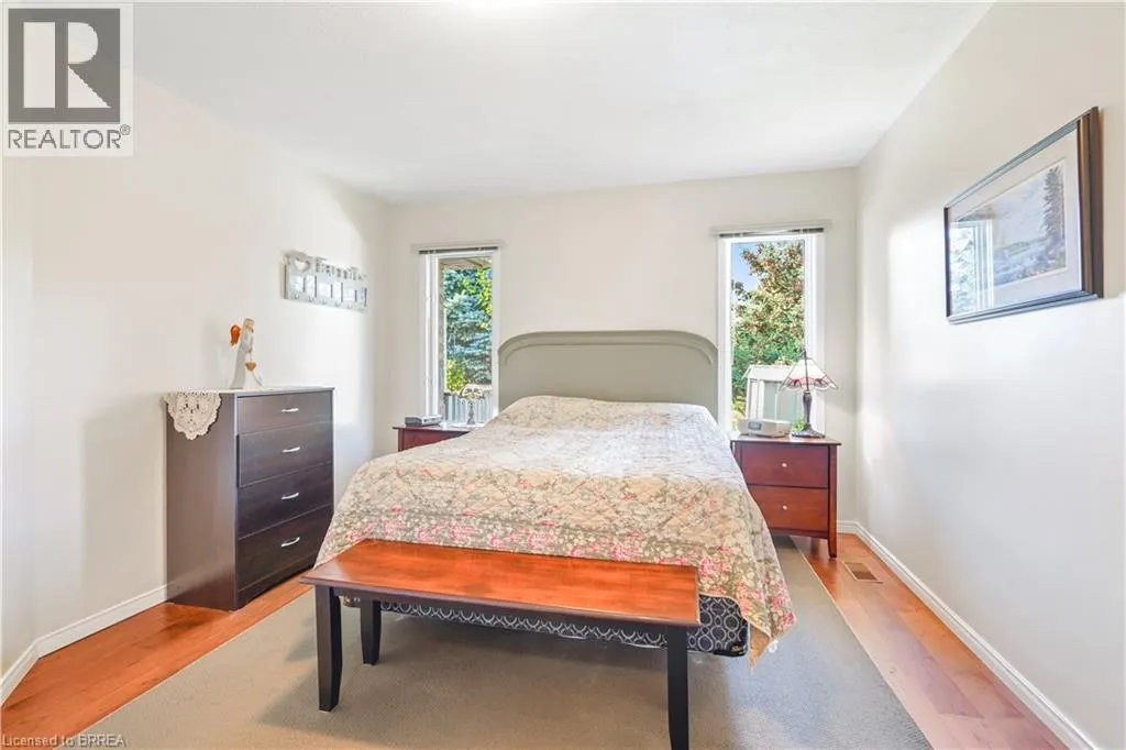 5 ANASTASIA Crescent