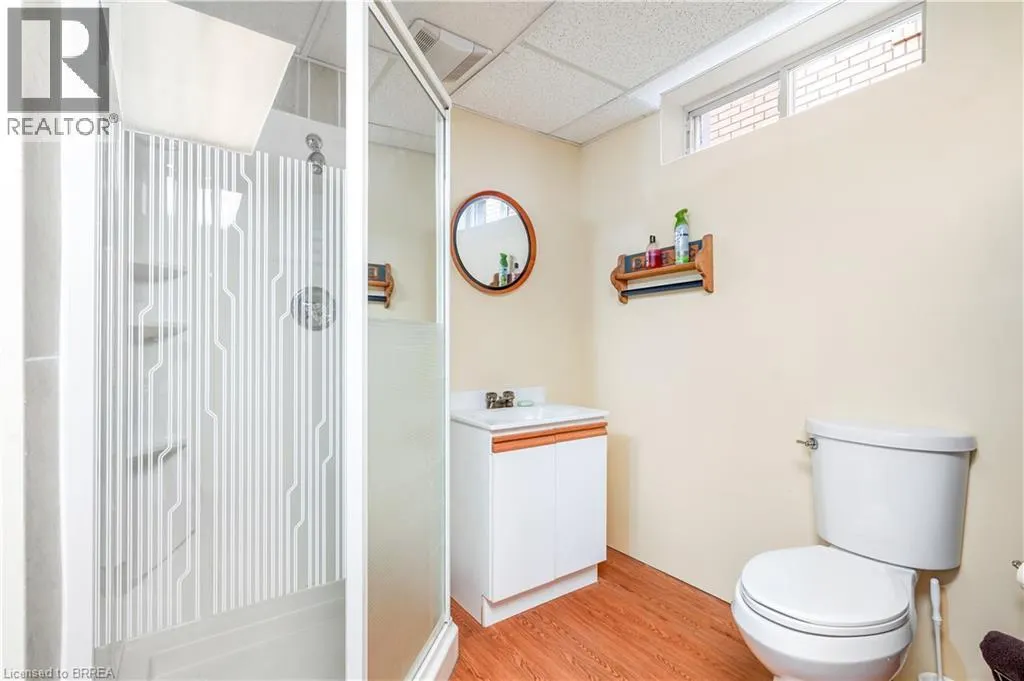 5 ANASTASIA Crescent