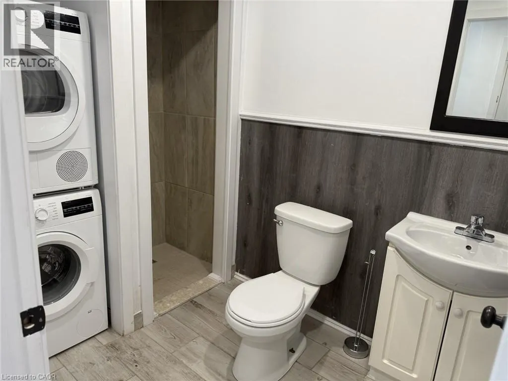 34 WELLAND Street Unit# Lower, #Lower