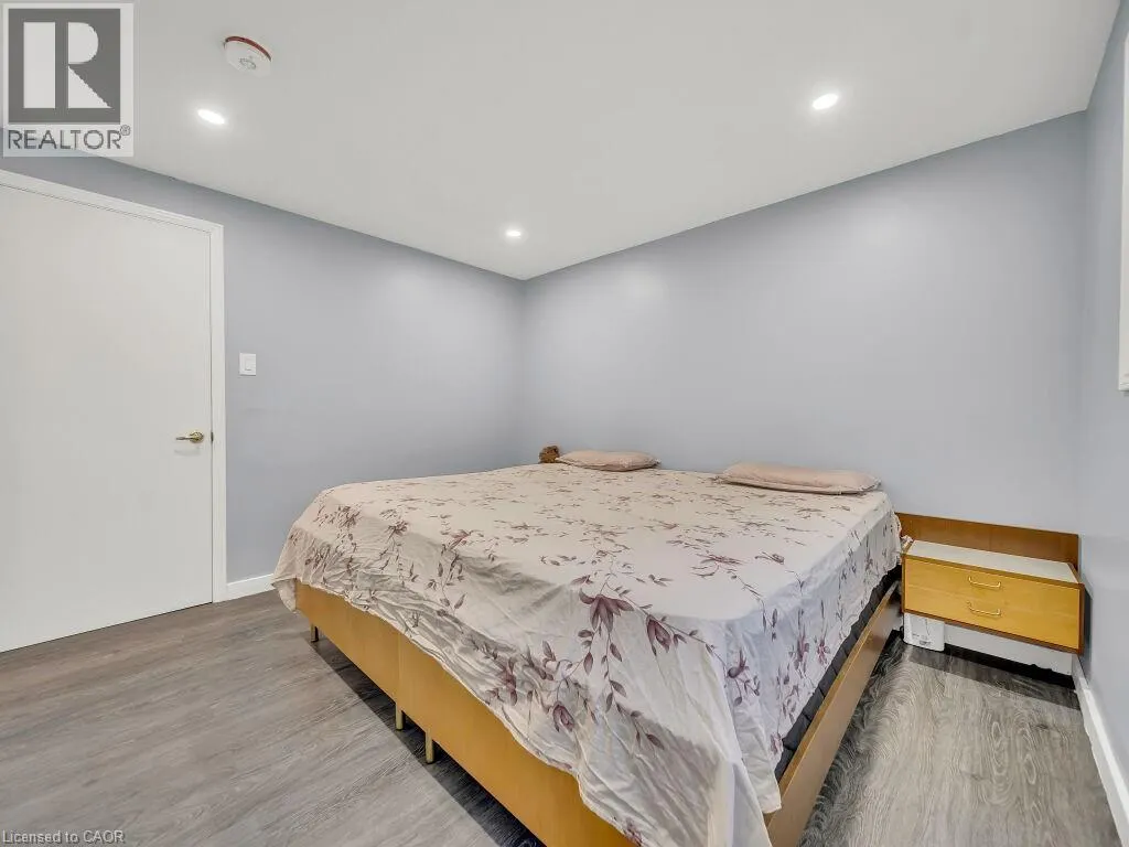 34 BELWOOD Walk