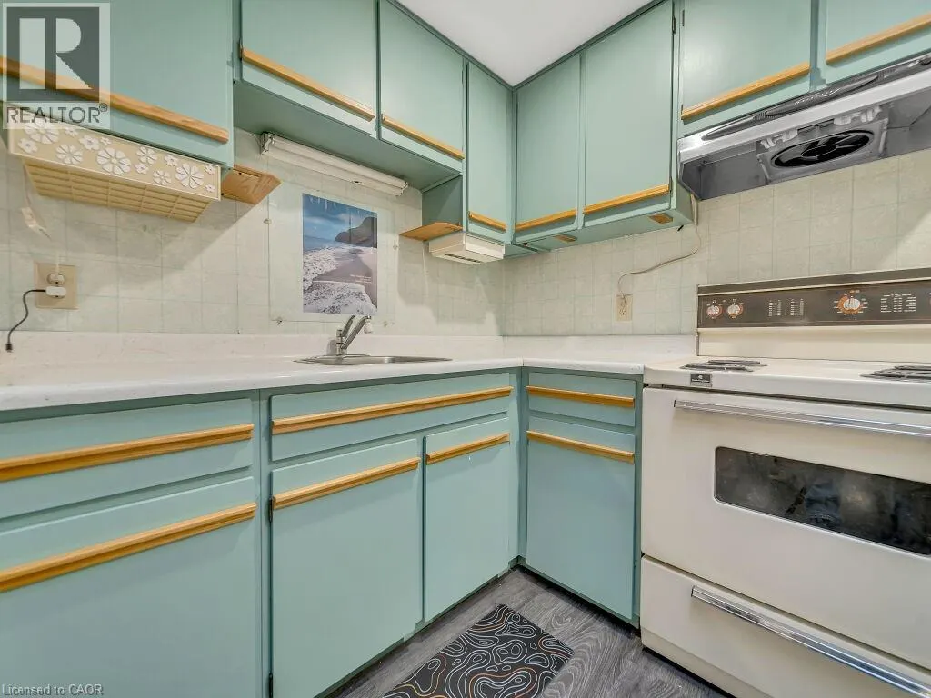 34 BELWOOD Walk