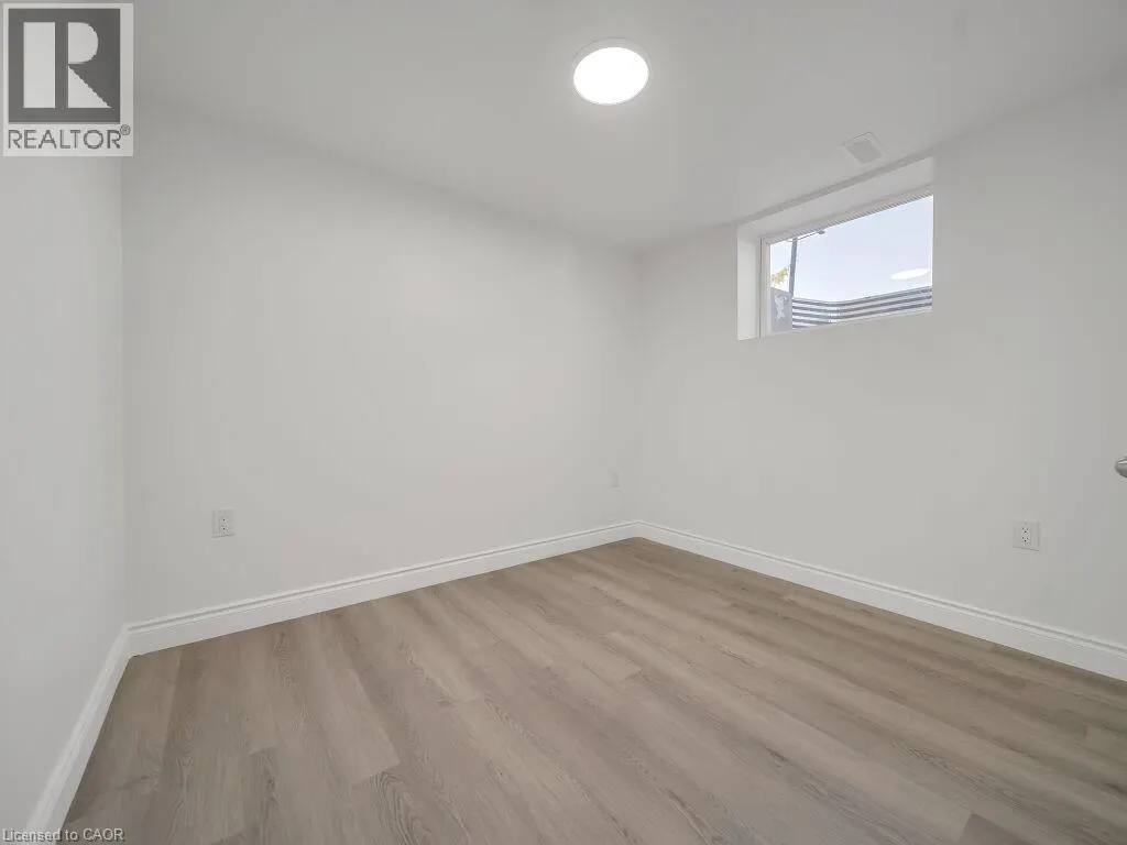 34 BELWOOD Walk