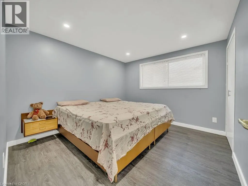 34 BELWOOD Walk