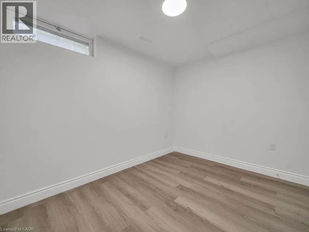 34 BELWOOD Walk