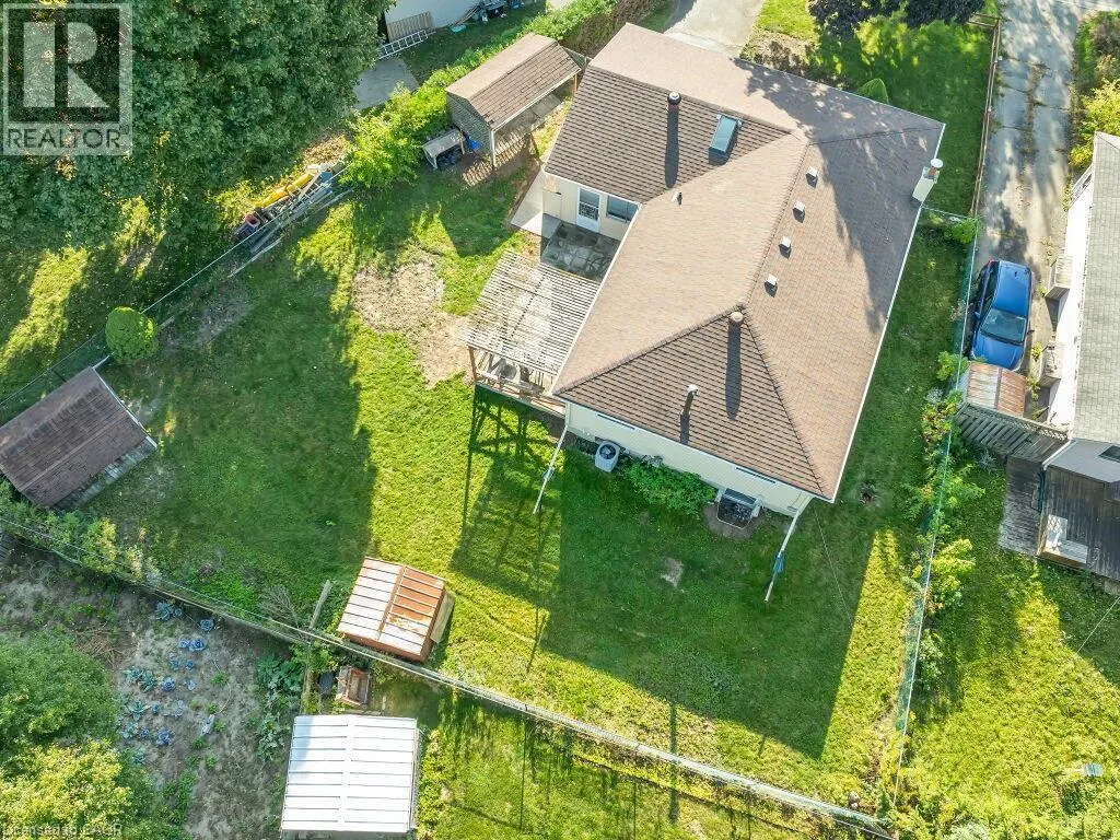 34 BELWOOD Walk