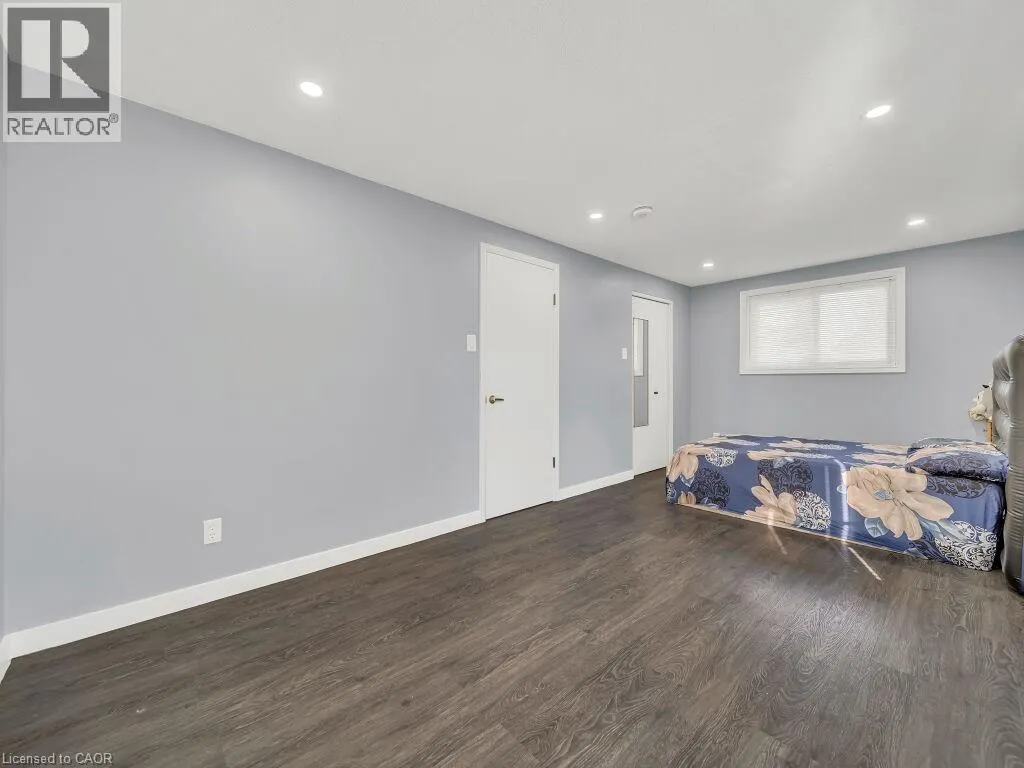 34 BELWOOD Walk