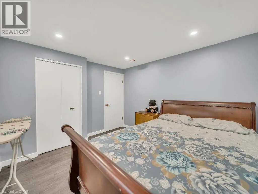 34 BELWOOD Walk