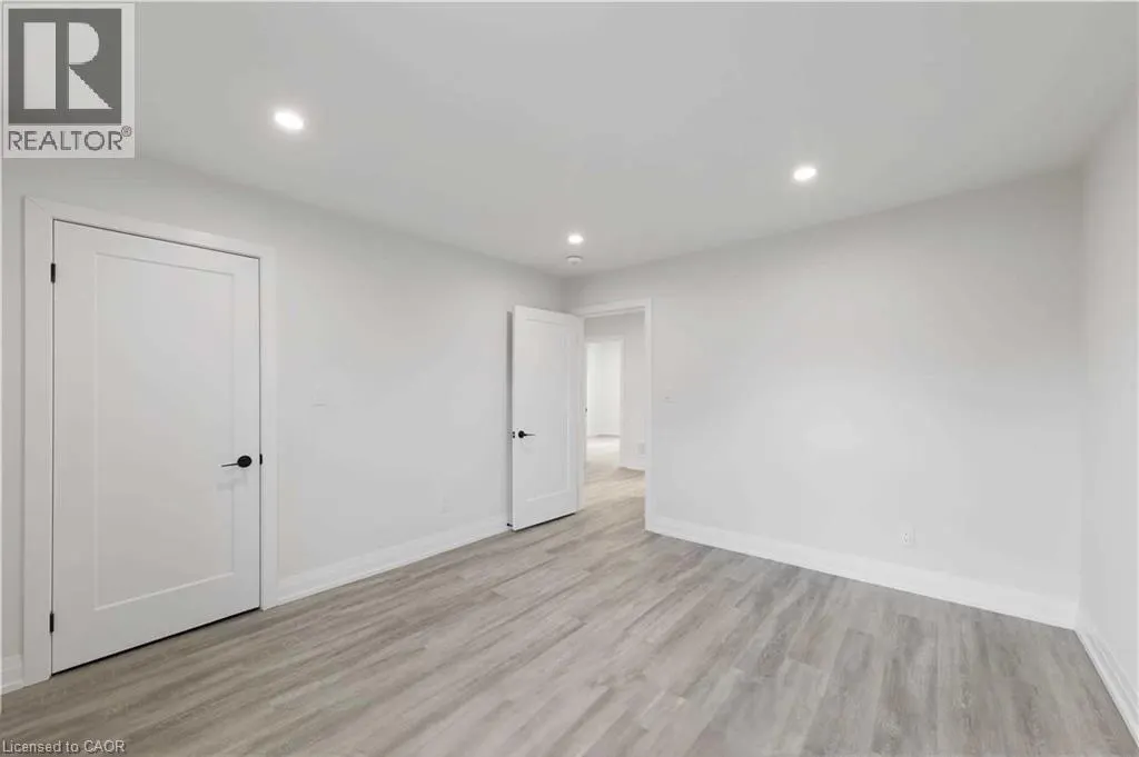 5 MAPLEWOOD Avenue Unit# 2, #2