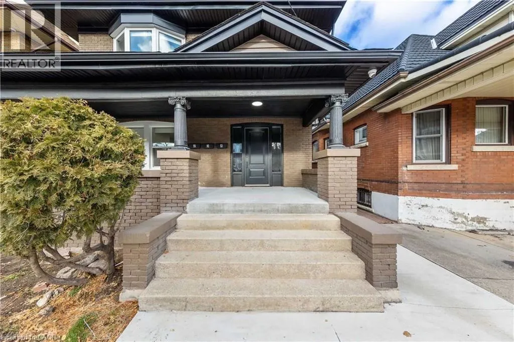 5 MAPLEWOOD Avenue Unit# 2, #2