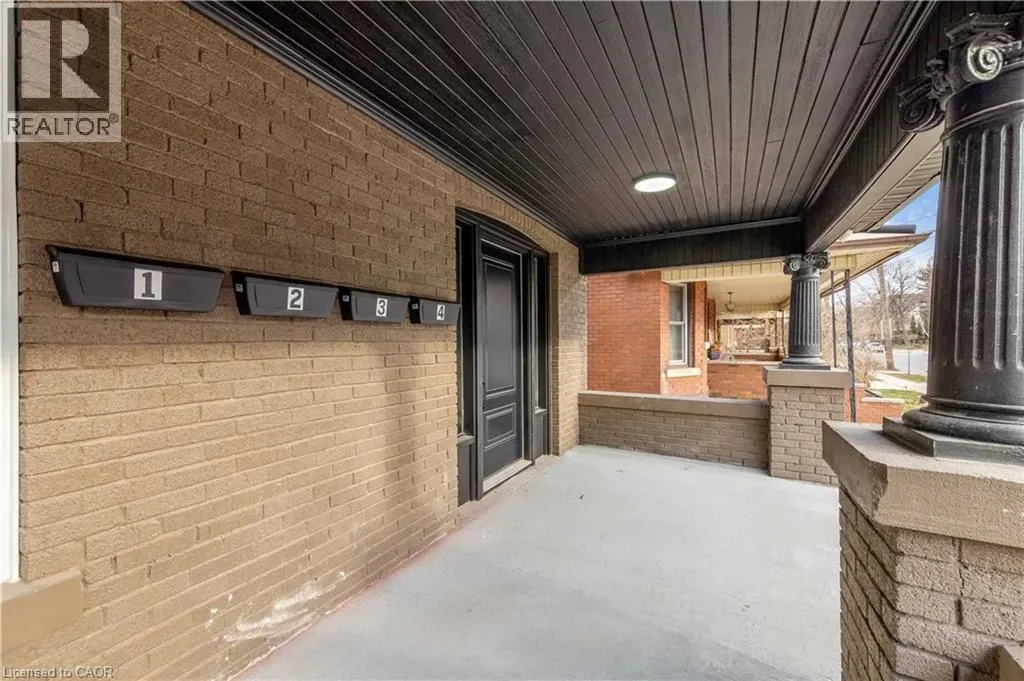 5 MAPLEWOOD Avenue Unit# 2, #2