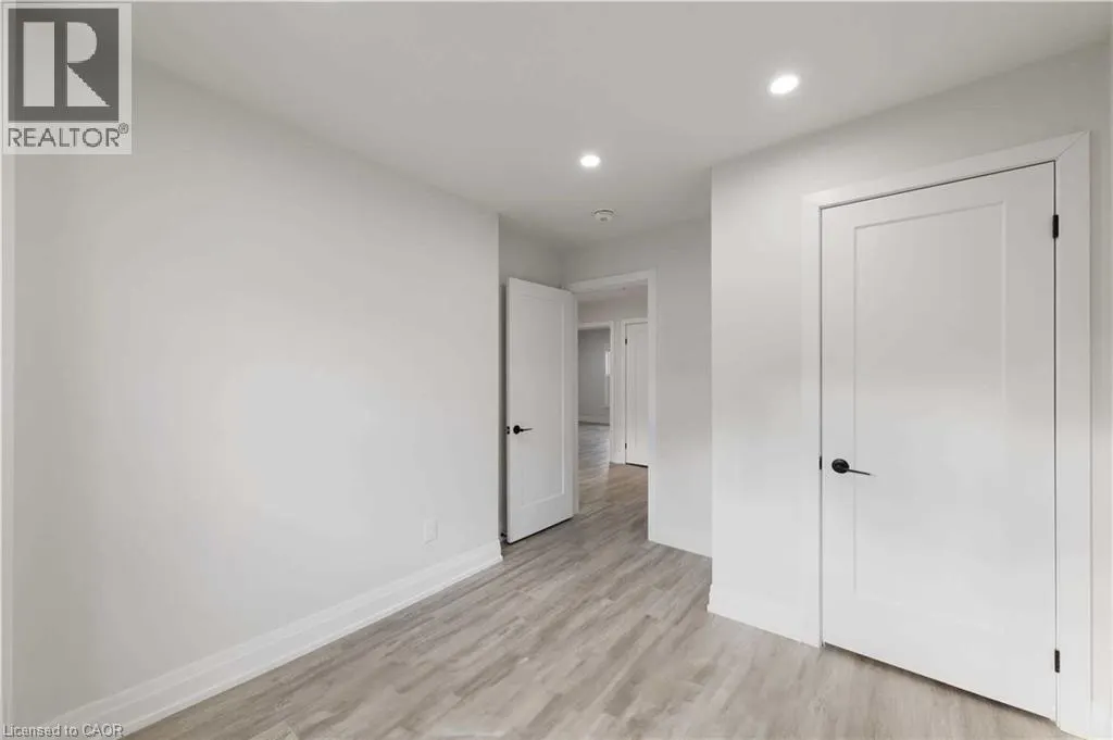 5 MAPLEWOOD Avenue Unit# 2, #2