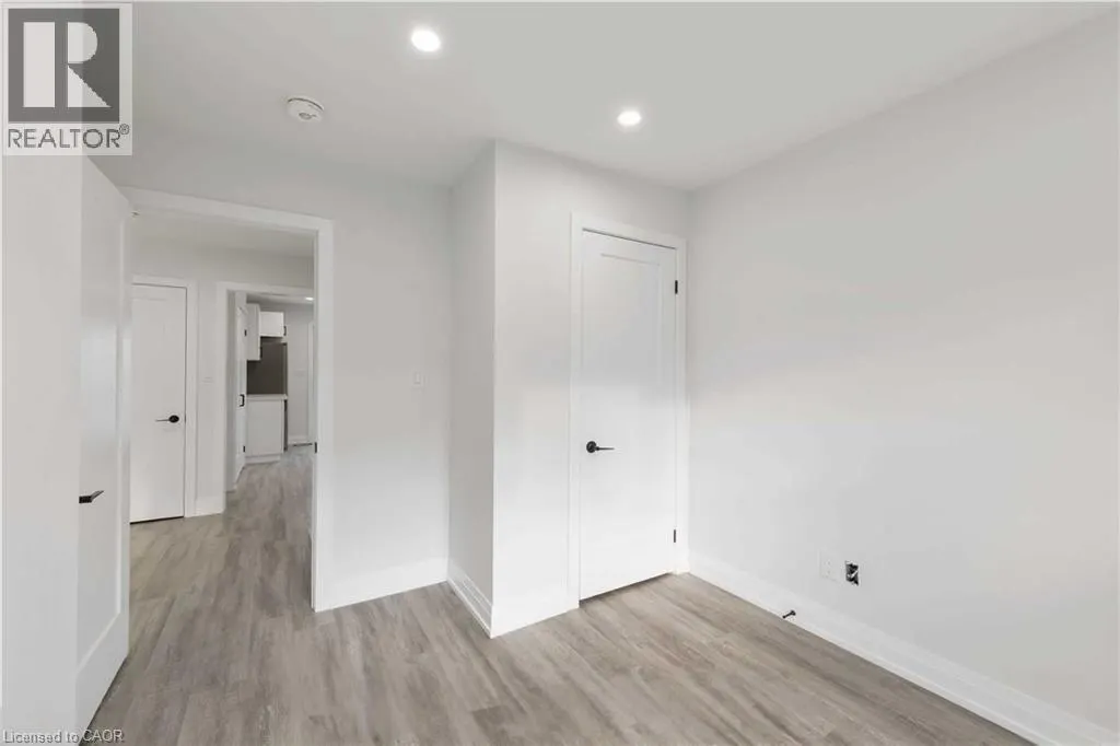 5 MAPLEWOOD Avenue Unit# 2, #2