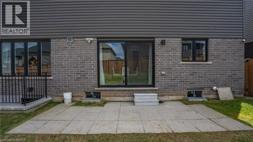 10 MCGOVERN Lane