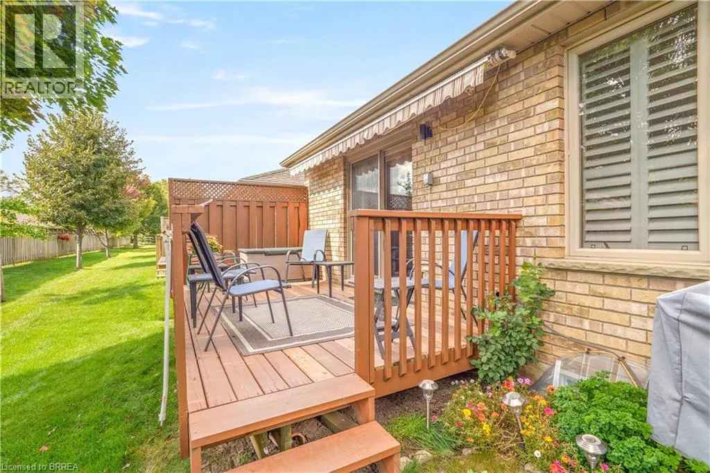 25 COBDEN Court Unit# 8, #8