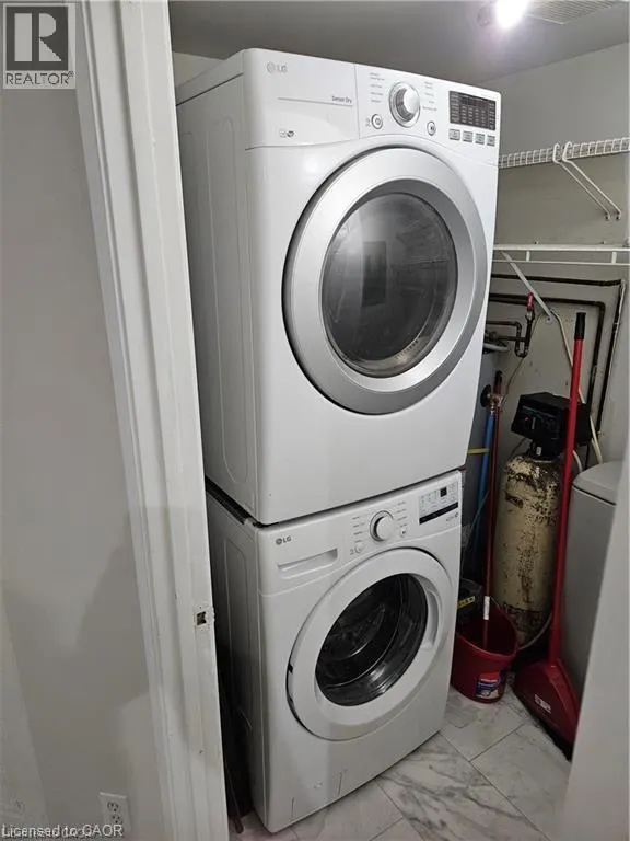 3085 KINGSWAY Drive Unit# 3, #3