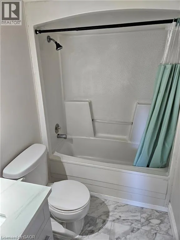 3085 KINGSWAY Drive Unit# 3, #3