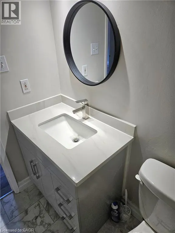 3085 KINGSWAY Drive Unit# 3, #3