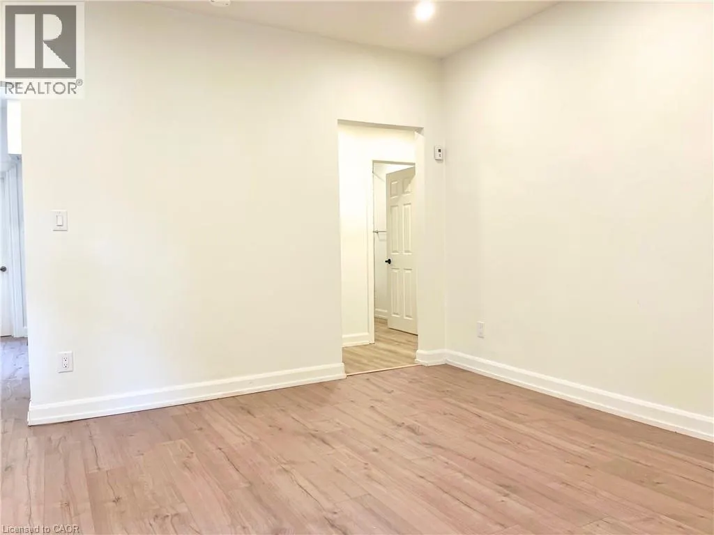 24-26 CAYUGA Street Unit# 26a, #26a