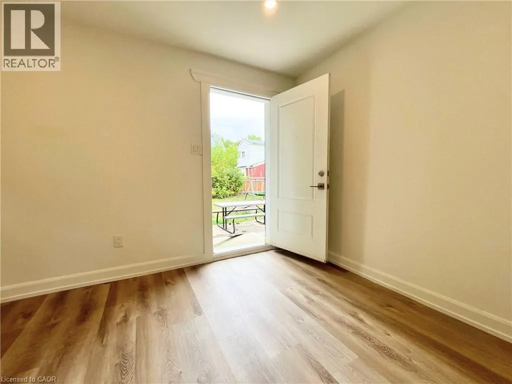 24-26 CAYUGA Street Unit# 26a, #26a