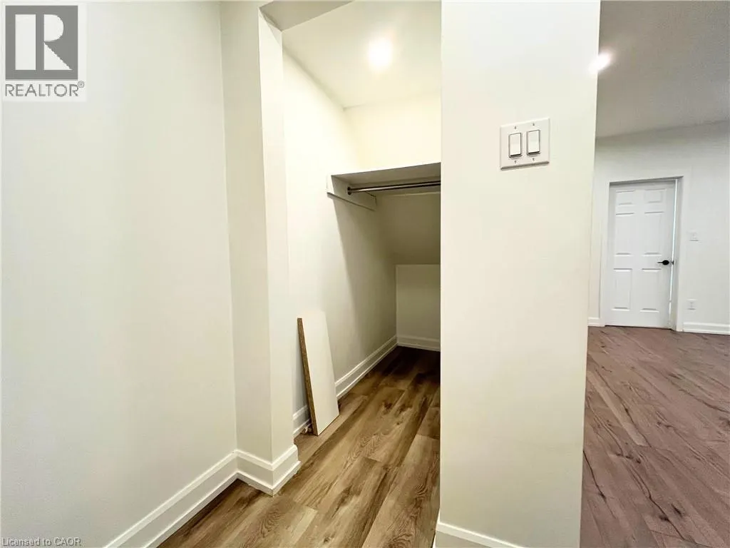 24-26 CAYUGA Street Unit# 26a, #26a