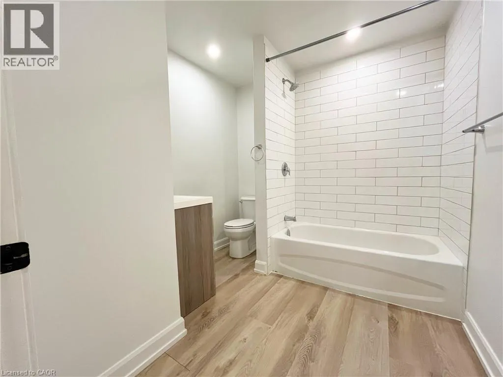 24-26 CAYUGA Street Unit# 26a, #26a