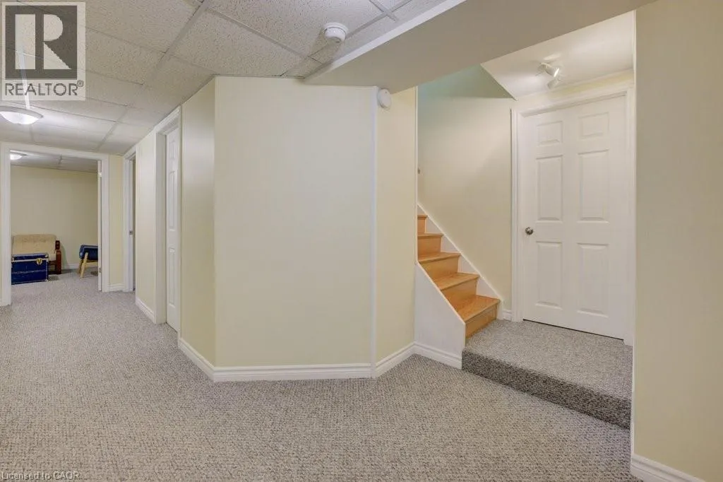 128 WESLEY Crescent
