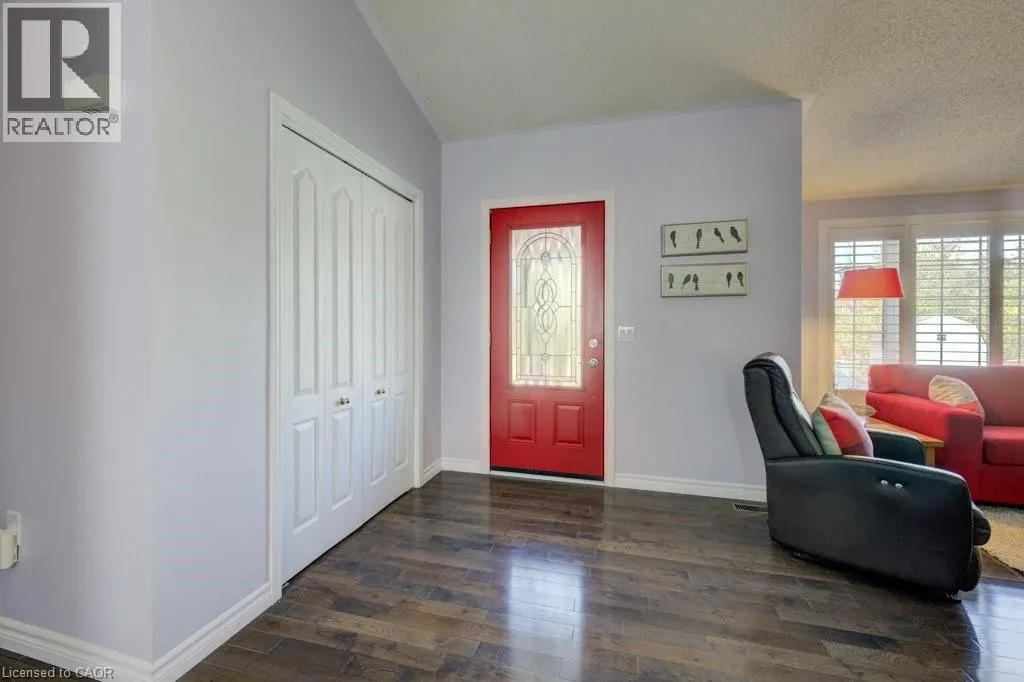 128 WESLEY Crescent
