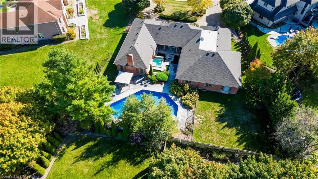 592 MANORWOOD Court