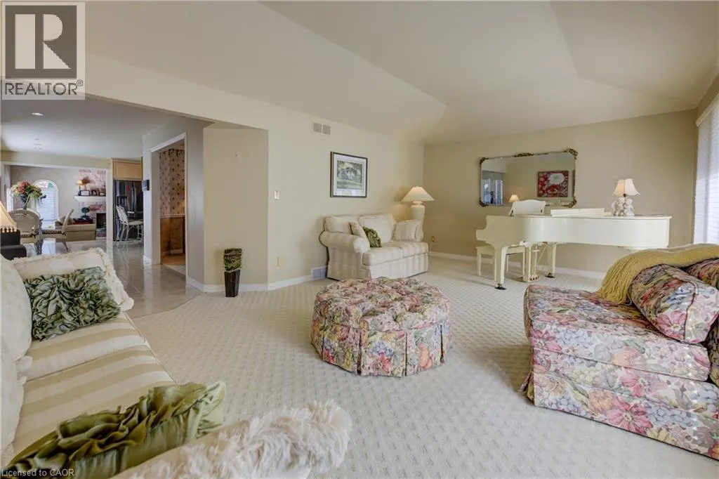 592 MANORWOOD Court
