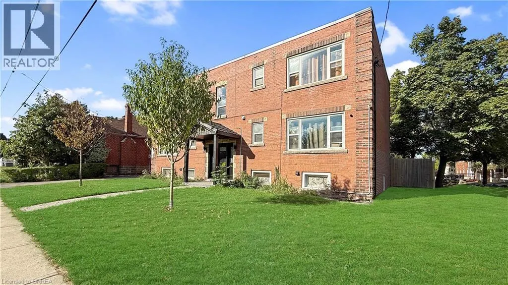 309 STRATHEARNE Avenue
