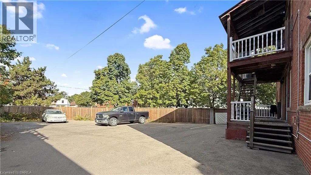 309 STRATHEARNE Avenue
