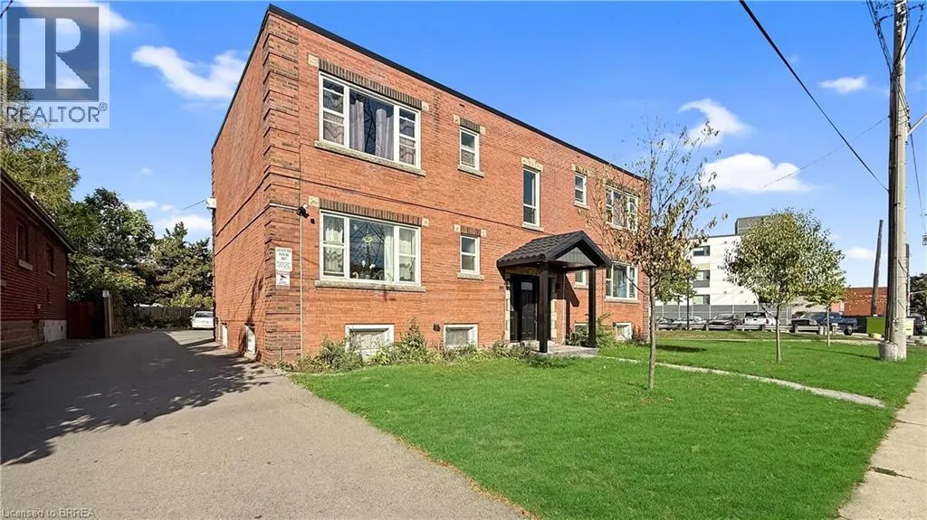 309 STRATHEARNE Avenue