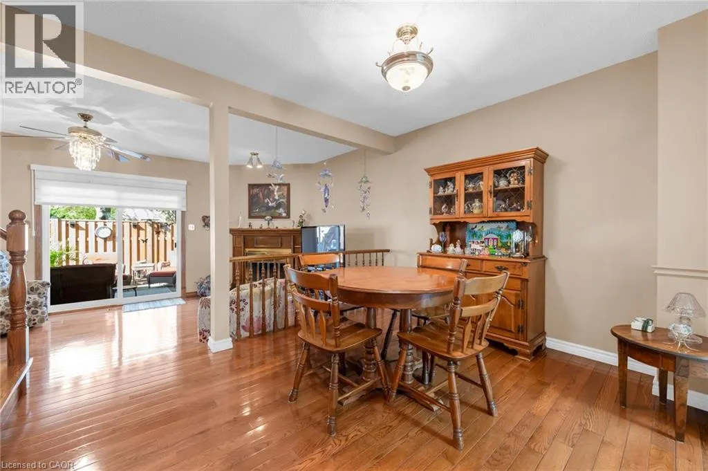 15 ELLINGTON Avenue Unit# 3, #3