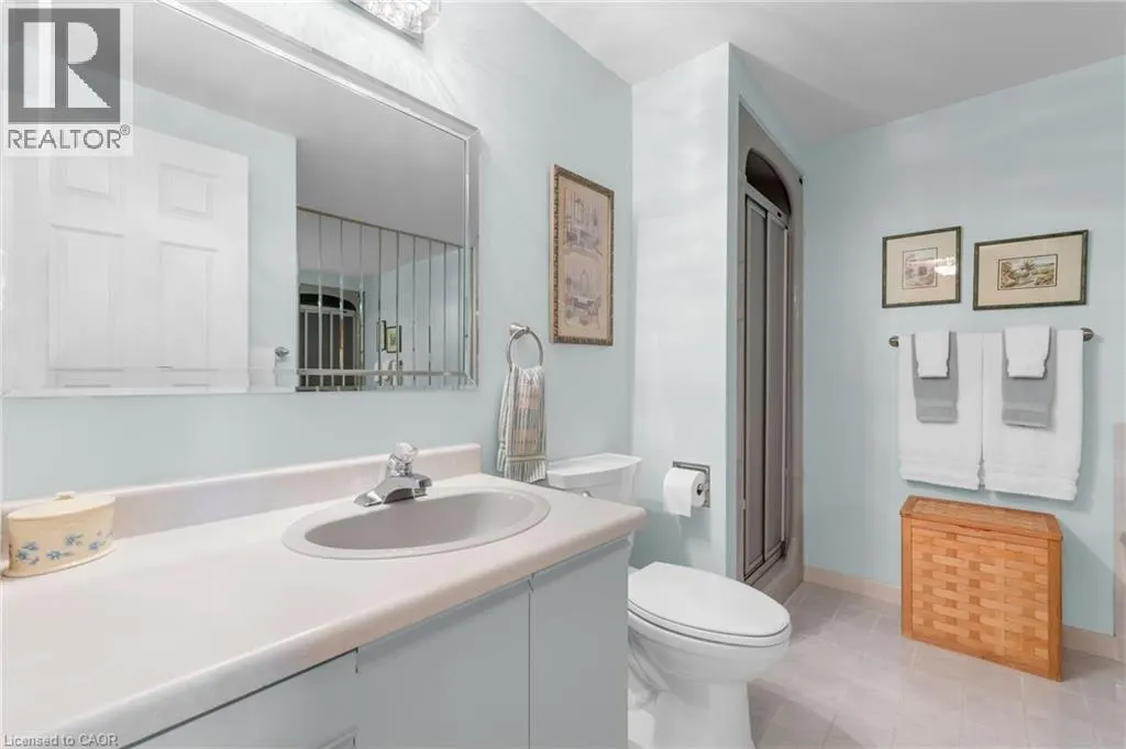 15 ELLINGTON Avenue Unit# 3, #3