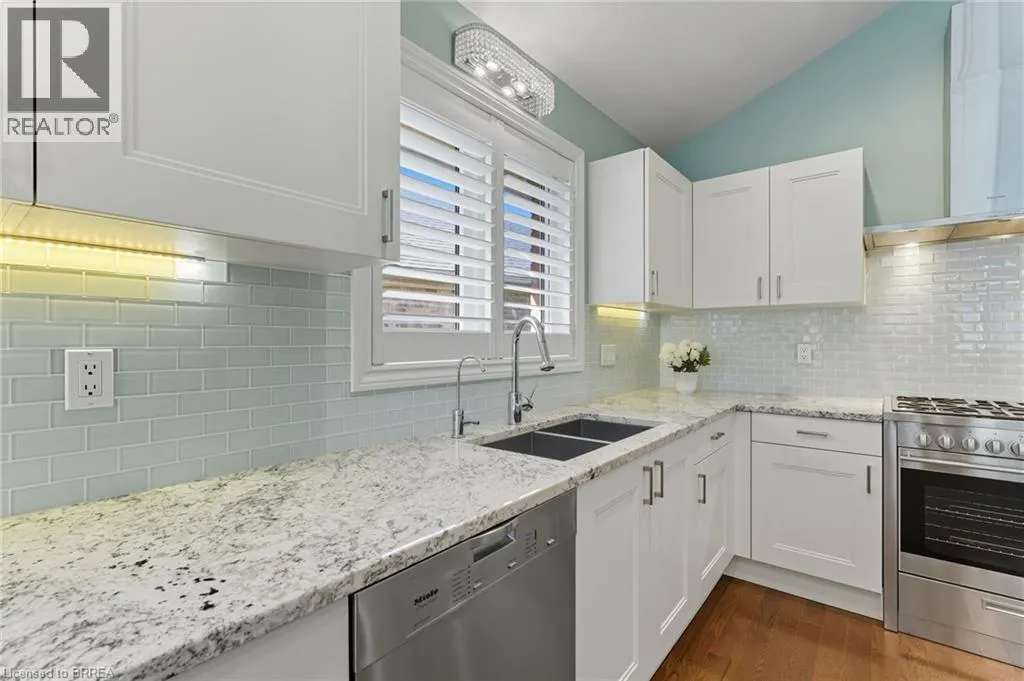 422 POWERLINE Road Unit# 34, #34