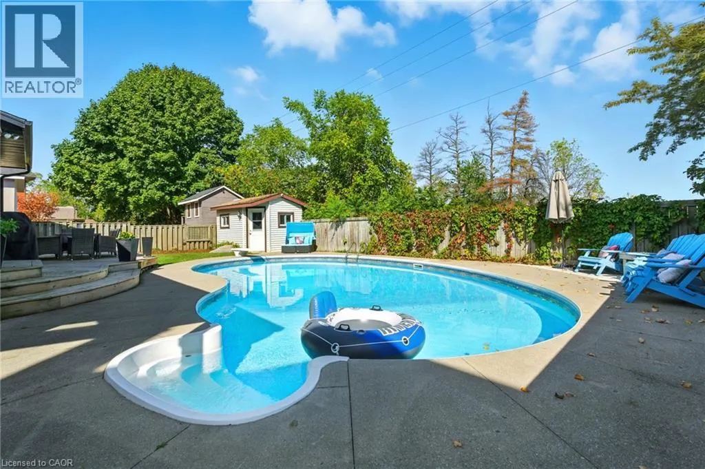 98 ESTHER Avenue