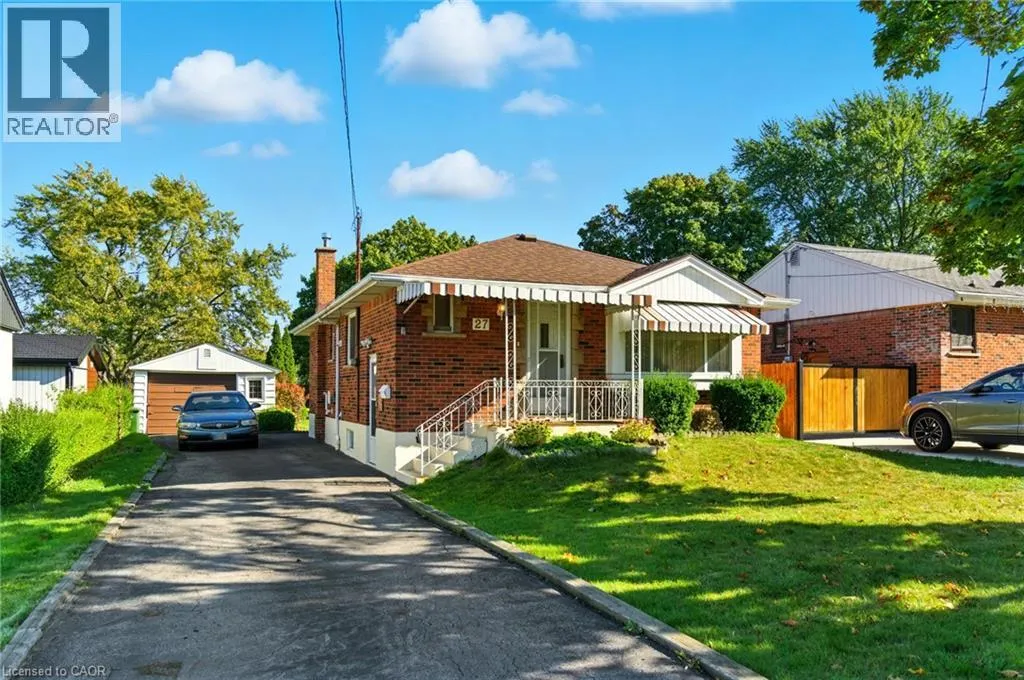 27 WARREN Avenue