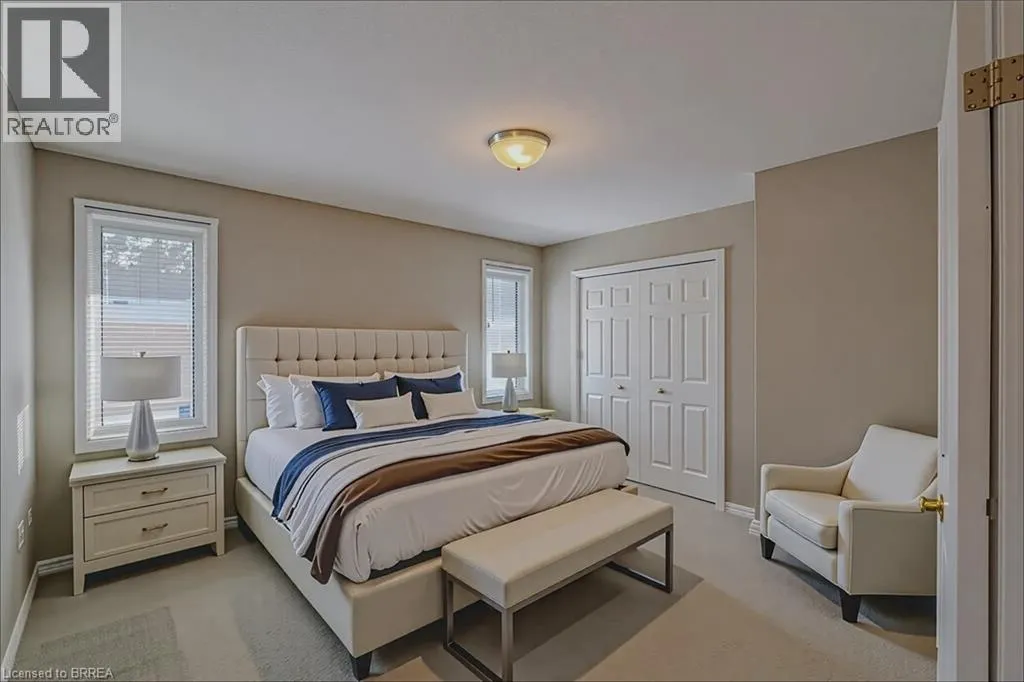 26 MACDONALD Crescent
