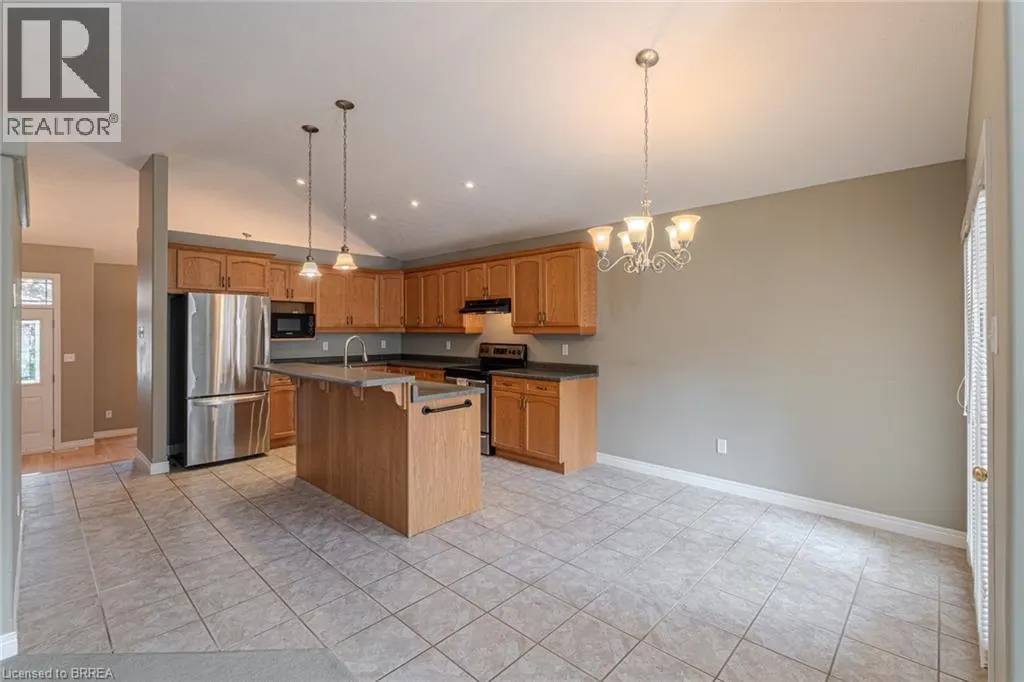 26 MACDONALD Crescent