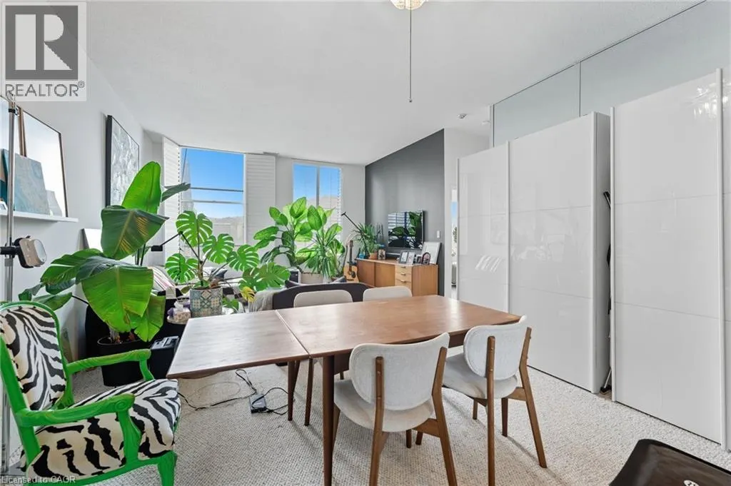 36 JAMES Street S Unit# 709, #709