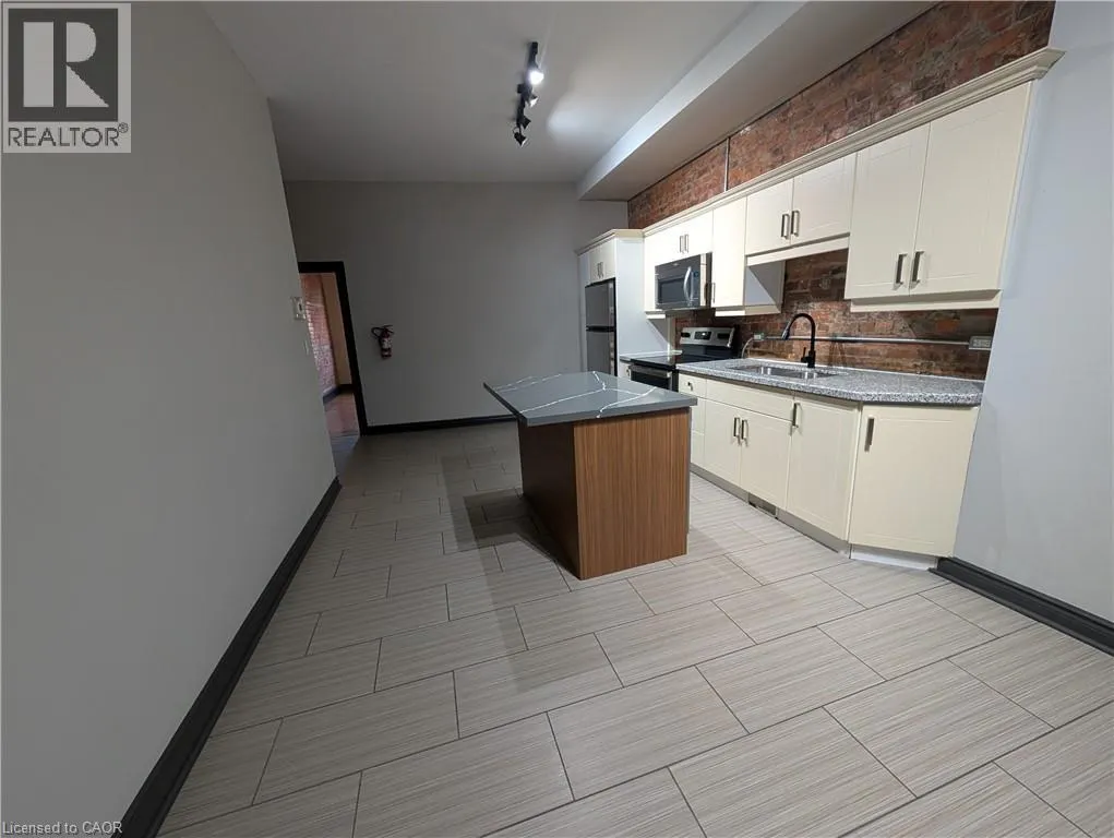473 KING Street W Unit# B, #B