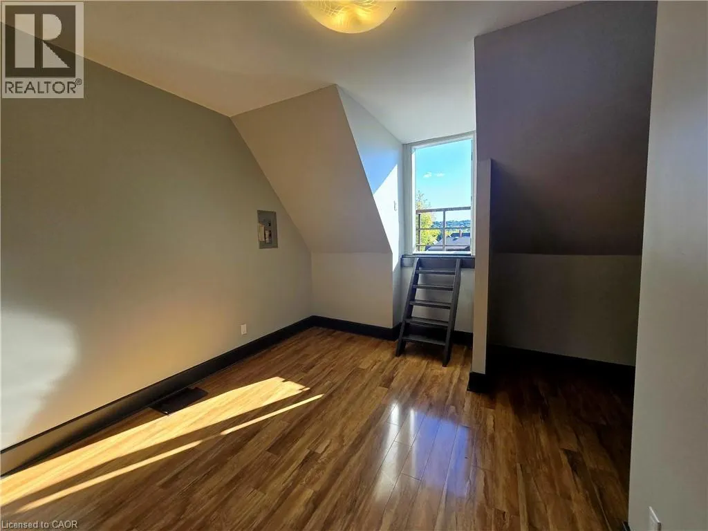 473 KING Street W Unit# B, #B