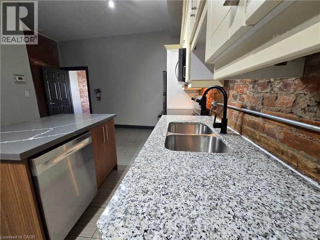 473 KING Street W Unit# B, #B