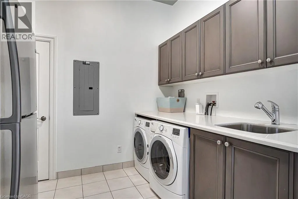 170 WATER Street N Unit# UPH4, #UPH4