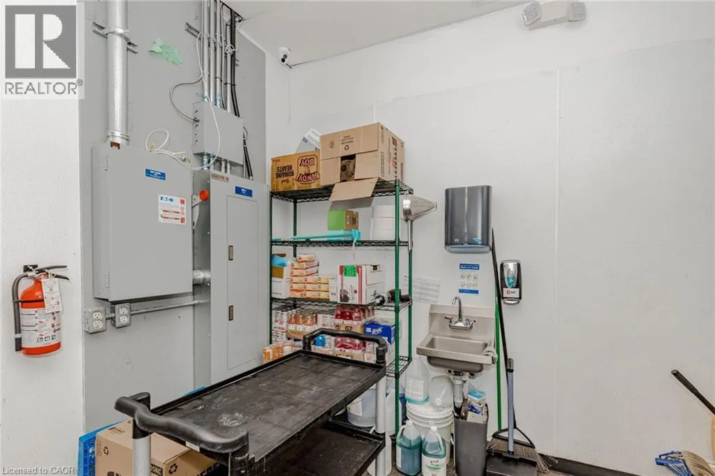 263 NORTHFIELD Drive E Unit# 4, #4