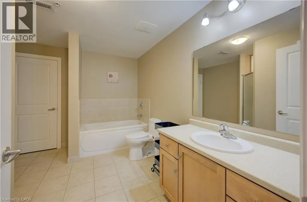 165 DUKE Street E Unit# 105, #105